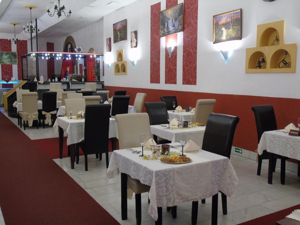 Gl Hotel Trutnov Kültér fotó