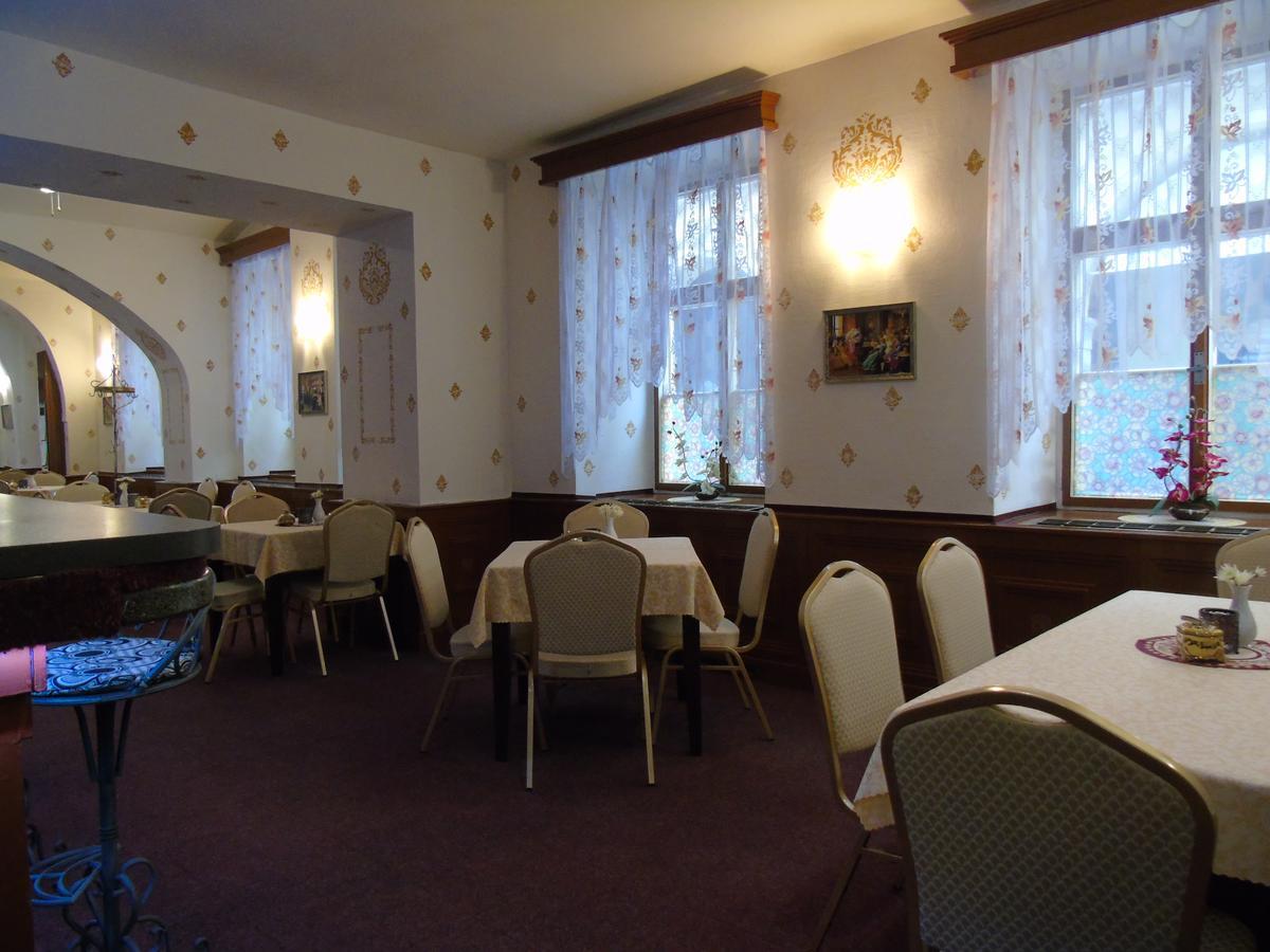 Gl Hotel Trutnov Kültér fotó