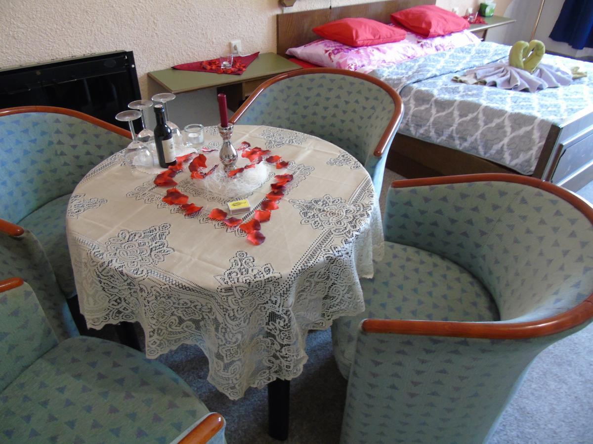 Gl Hotel Trutnov Kültér fotó