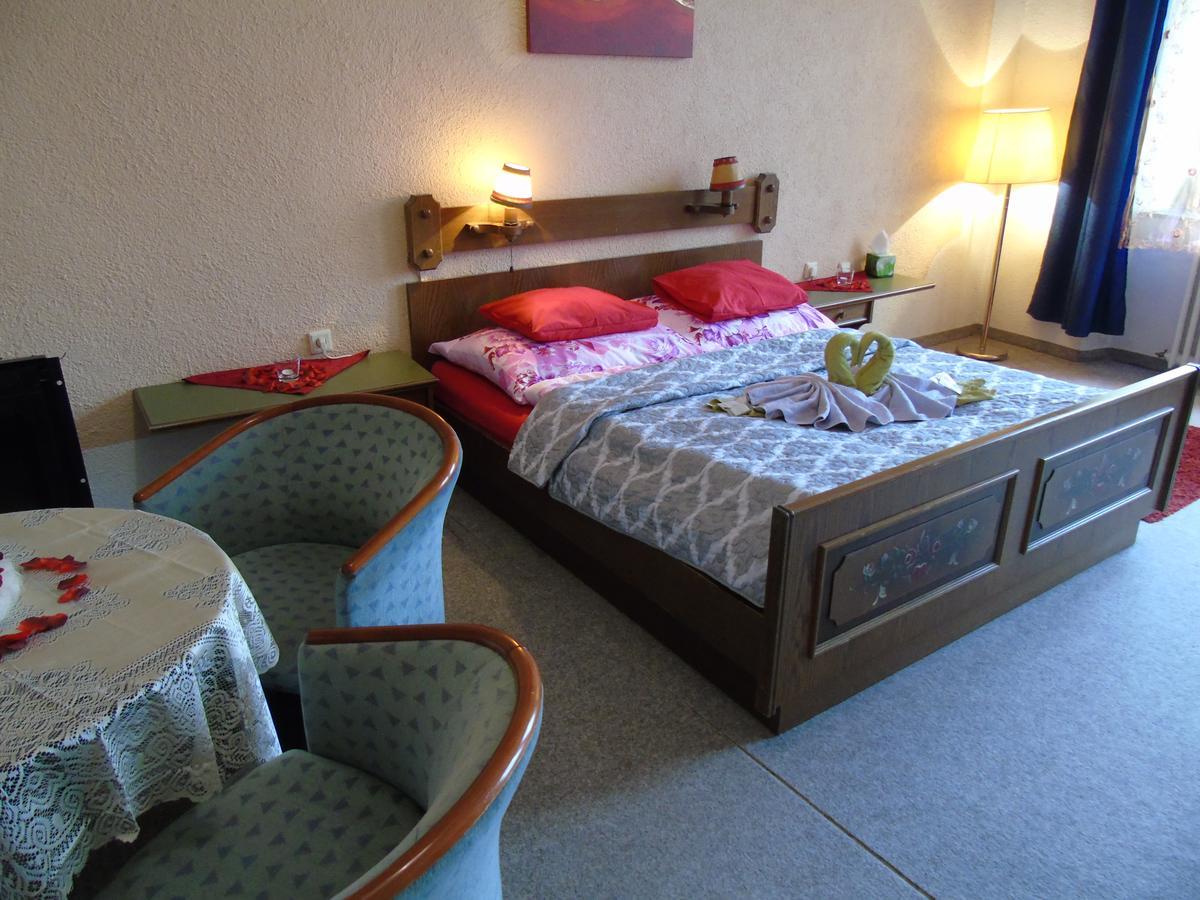 Gl Hotel Trutnov Kültér fotó