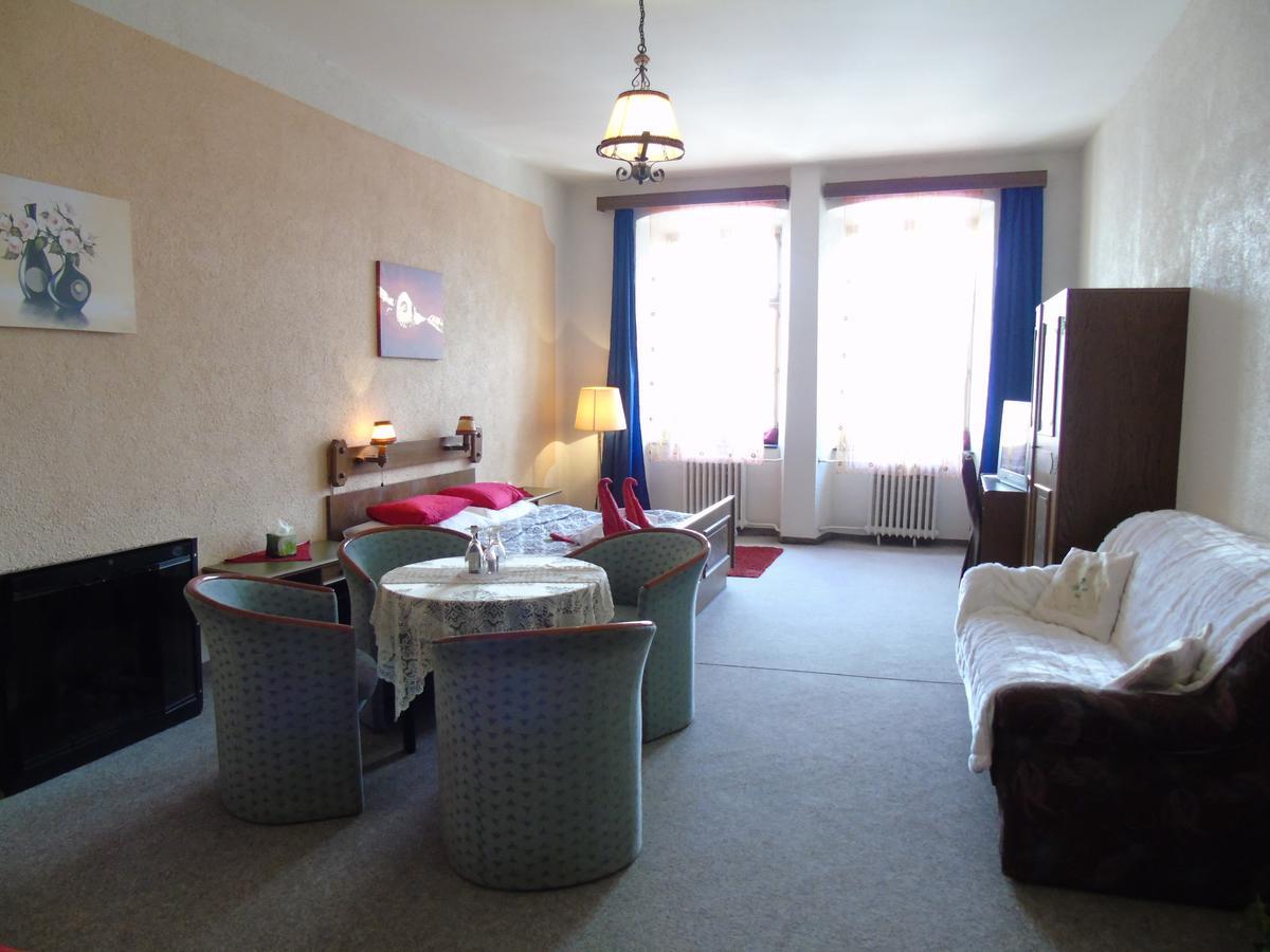 Gl Hotel Trutnov Kültér fotó