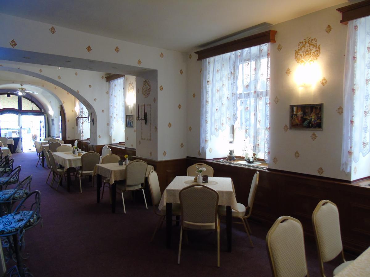 Gl Hotel Trutnov Kültér fotó