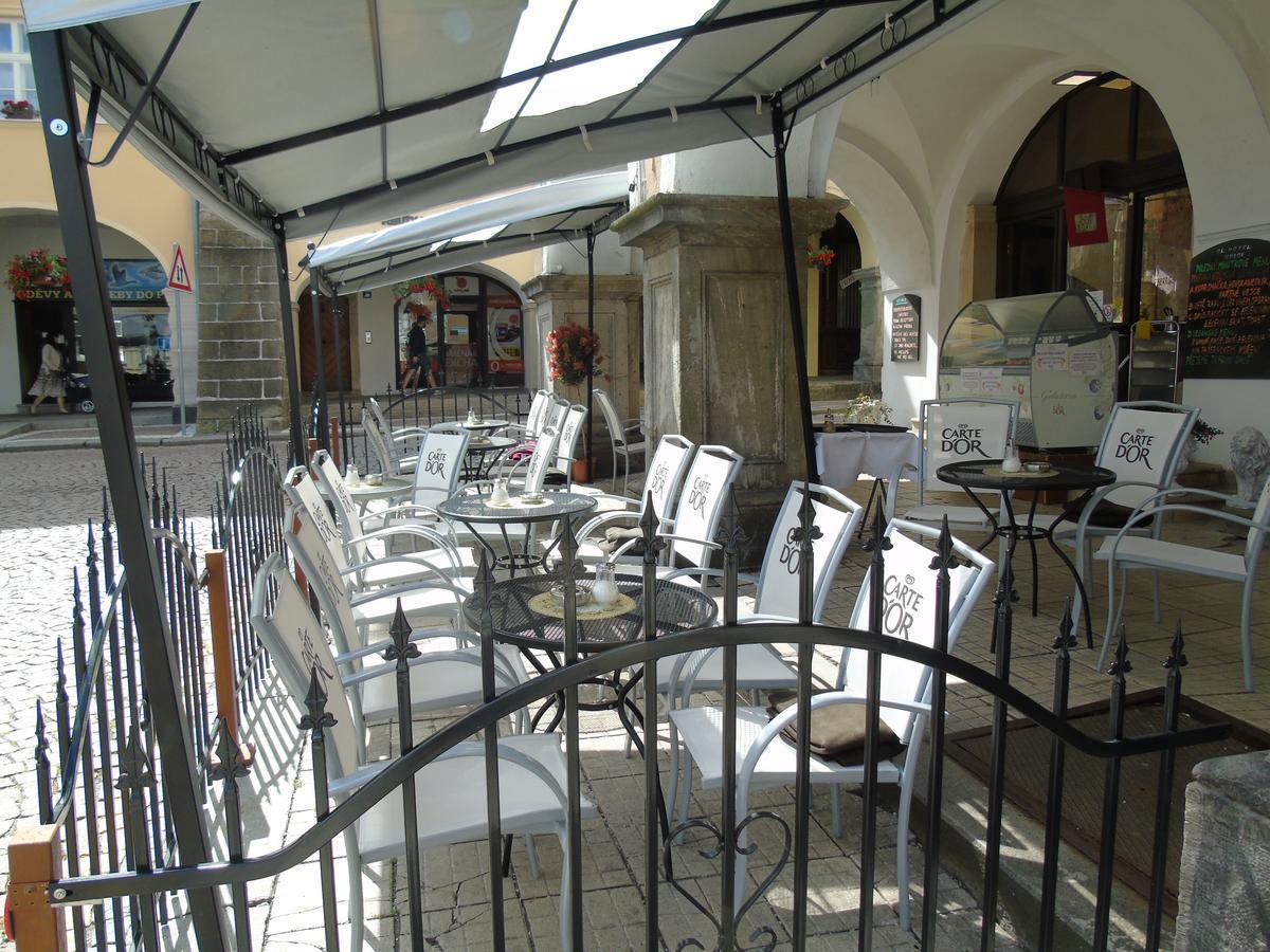 Gl Hotel Trutnov Kültér fotó
