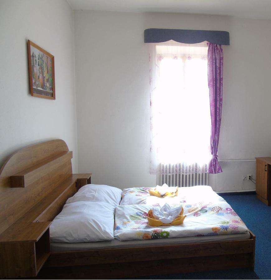 Gl Hotel Trutnov Kültér fotó